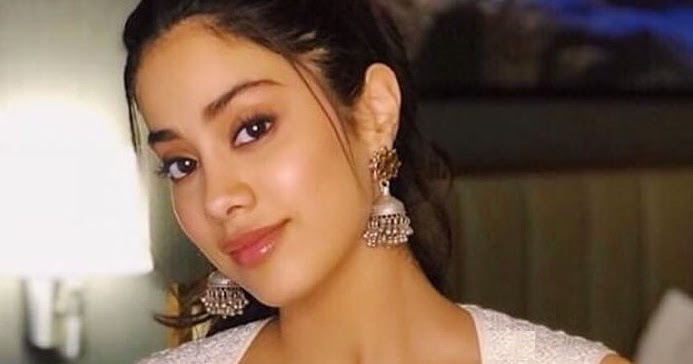 Jhanvi Kapoor Wiki, Biography, Age, Height, Movies, Boyfriend, Photos and Personal Details