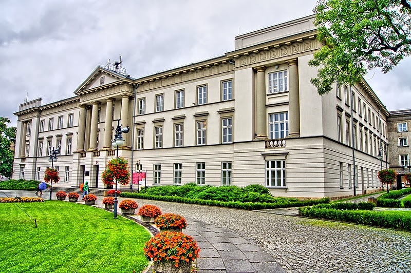 http://majkad.blogspot.com/2010/10/radom-6.html
