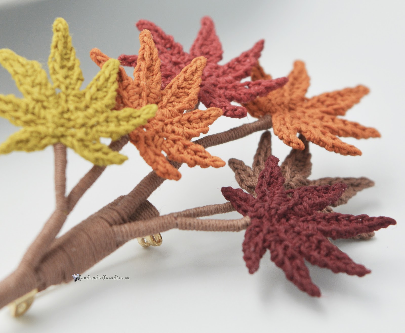 Брошь «Осенние листья» крючком (5)