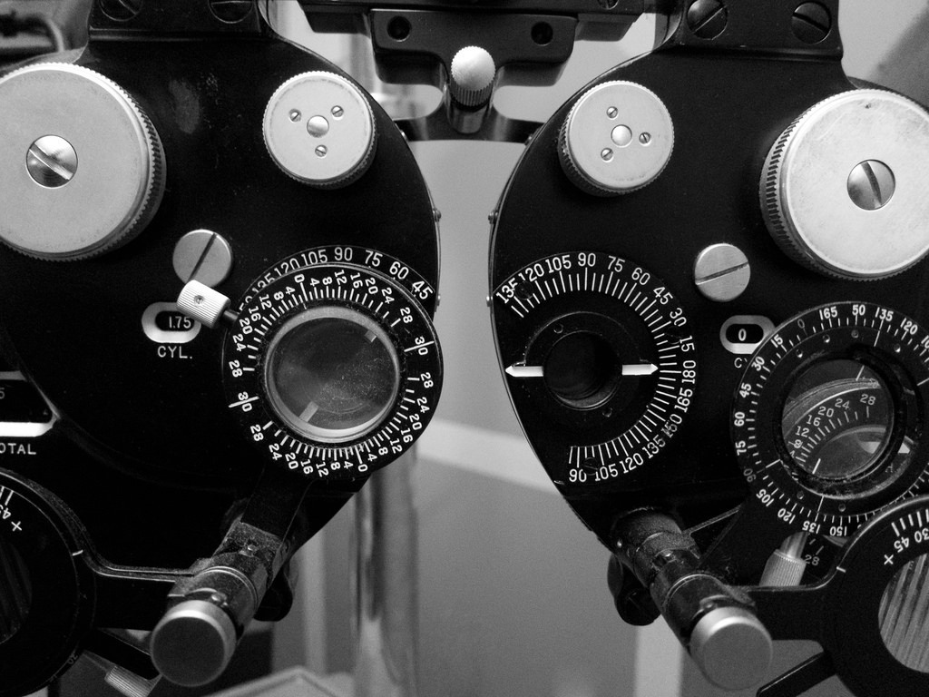 Eye Surgeon Blog Things to Do When Selecting an Eye Doctor