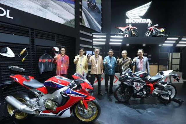 Jajaran_bigbike_premium_bike_honda_GIIAS_2017 Jajaran_bigbike_premium_bike_honda_GIIAS_2017