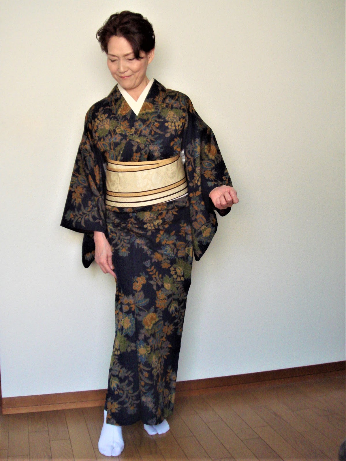 ご近所着～ウール着物に紬の羽織～アンサンブルの羽織を着回そう|50代