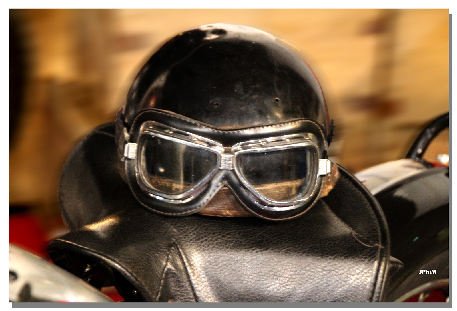 JPHIM PHOTOS: Vieux casque de moto