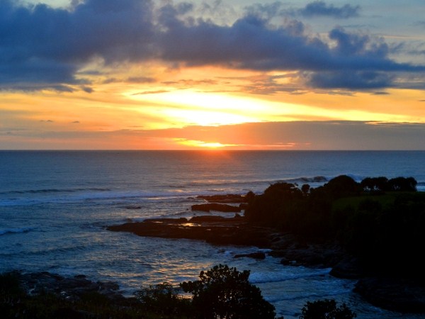 6 Beautiful Beaches In Garut That You'll Don't Wanna To Miss 6 Beautiful Beaches In Garut That You'll Don't Wanna To Miss