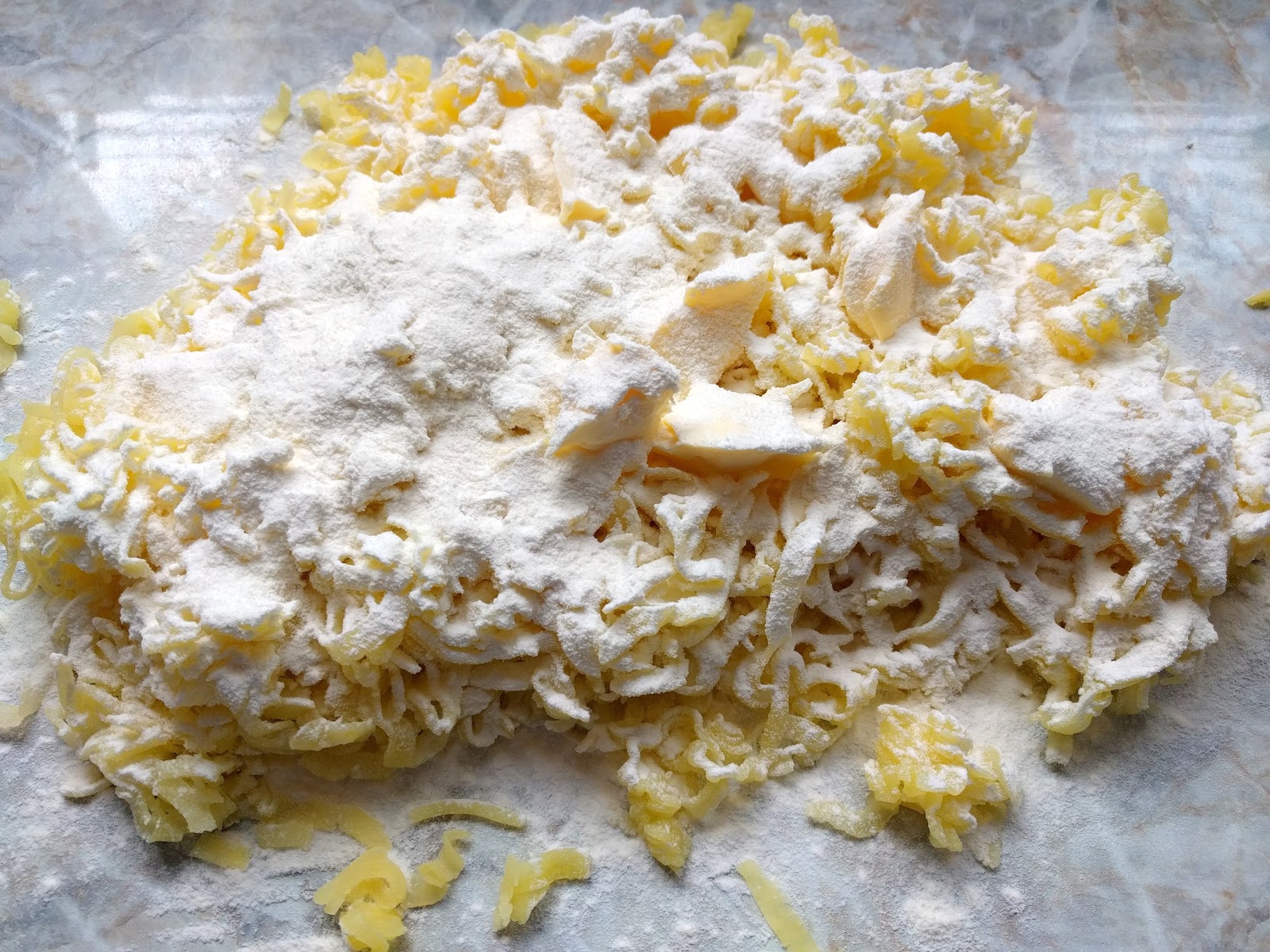 - Zwetschgen Knödel