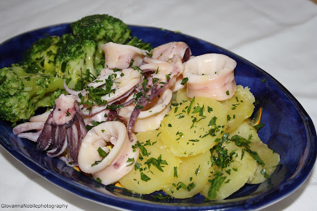 Insalata tiepida di broccoli, patate e calamari