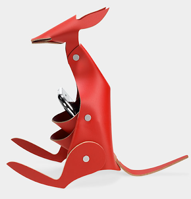 kangaroo-shaped desk organizer