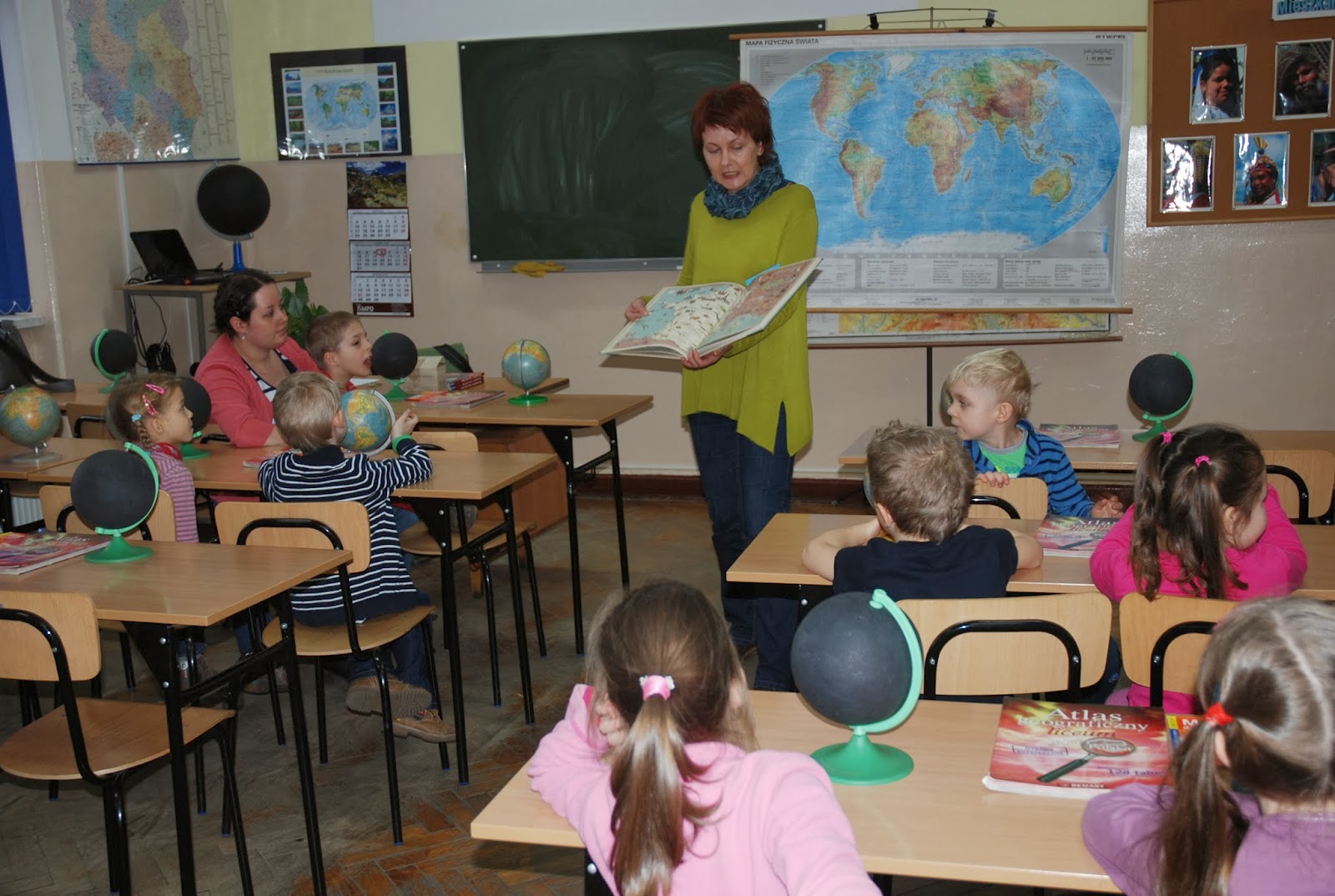 Na Lekcji Geografii Nauczyciel Poprosił Uczniów O Wymienienie Czterech Miast Biblioteka Miarka: Przedszkolaki w bibliotece i na lekcji geografii