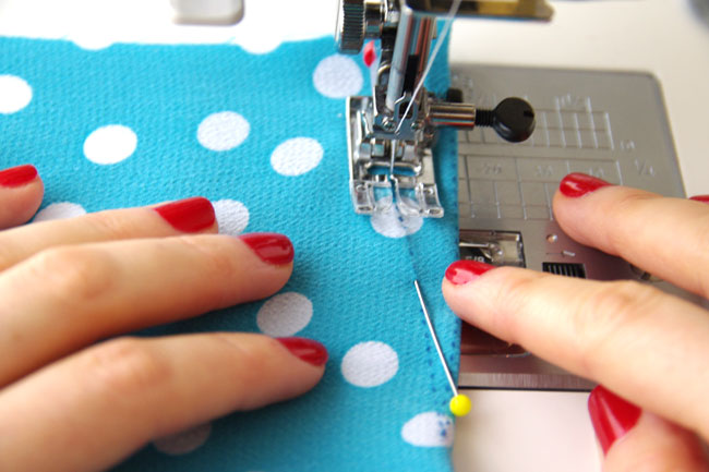 How to sew darts - Tilly and the Buttons