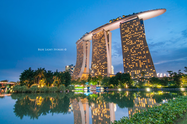 Marina Bay Sands Singapore on Blue Hour shot using long exposure photography