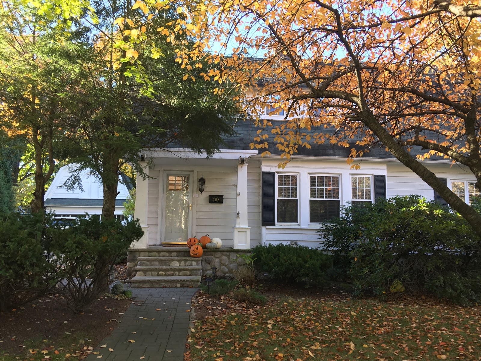 702 Hollywood Home For Sale at 702 Hollywood Ave. Ho Ho Kus NJ