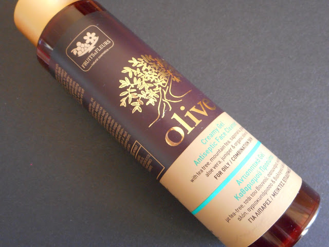 Fruits & Fleurs - "OLIVE" Creamy Gel Antiseptic Face Cleanser 