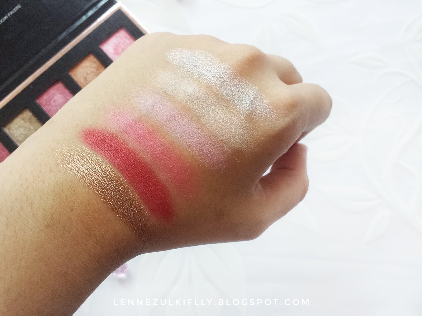 Focallure 18 Shades Full Function Palette in 01 Bright Lux | LENNE ZULKIFLLY