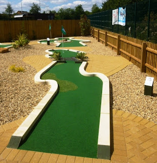 The Peterborough Minigolf course at Dobbies Garden Centre