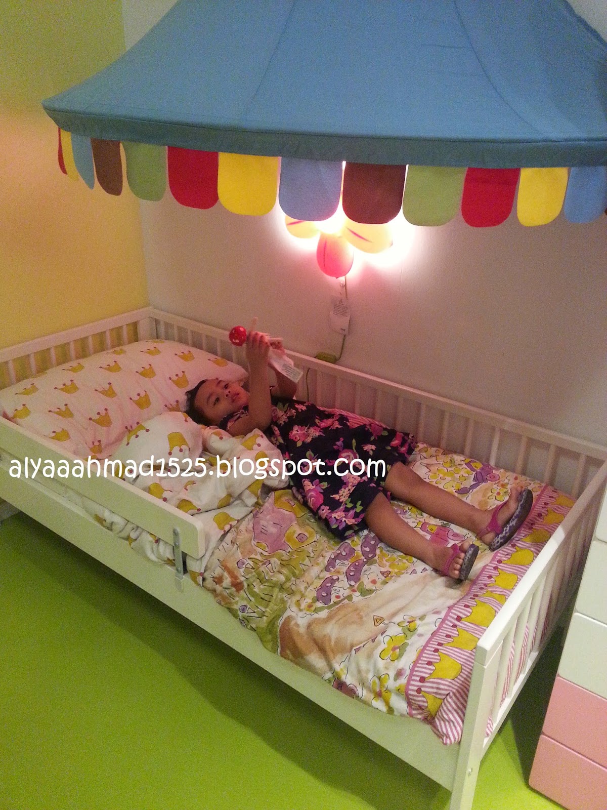 A L B O U T Y Sabtuday Di Ikea Gegolek Atas Katil Ikea Aku Risau Gak Klu Dia Gatal2 Lepas Baring Nie Yelah Mcm2 Budak Dh Duk Tp Xde Pape Pun Sihat Je