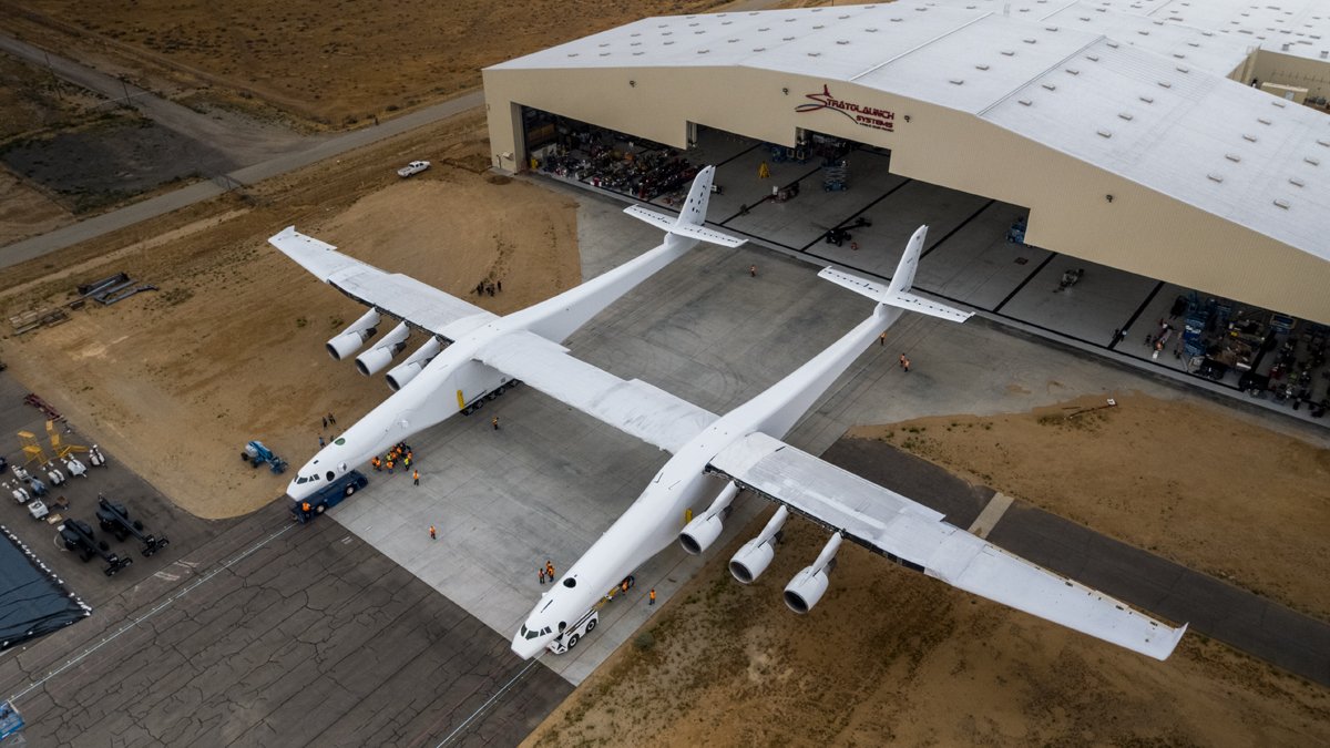 World's largest aircraft exposed