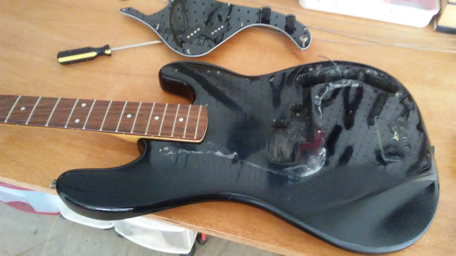 painting guitar body