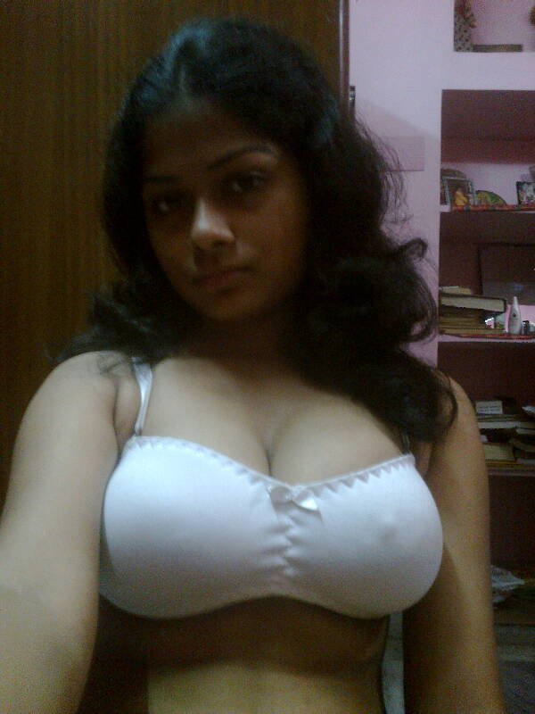 Tamil Teen Girl Big Boobs