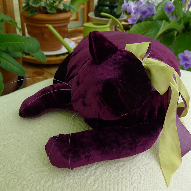 nevban Kedi Severlere Peluştan Kedi Yastık