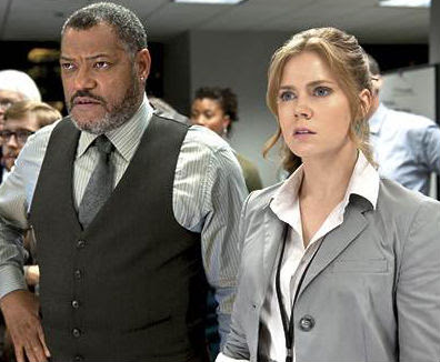 LOIS LANE (AMY ADAMS) Y PERRY WHITE (LAURENCE FISHBURNE)