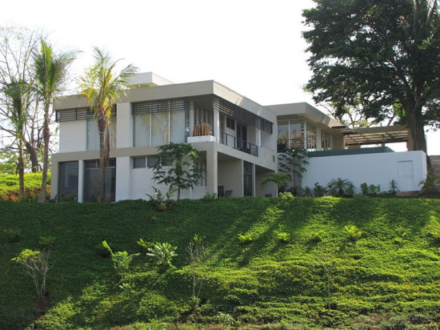 Modern Eco Jungle House, Tierra by Kalia