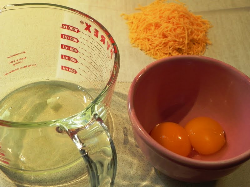 The Iowa Housewife Make it Yourself Using Eggs