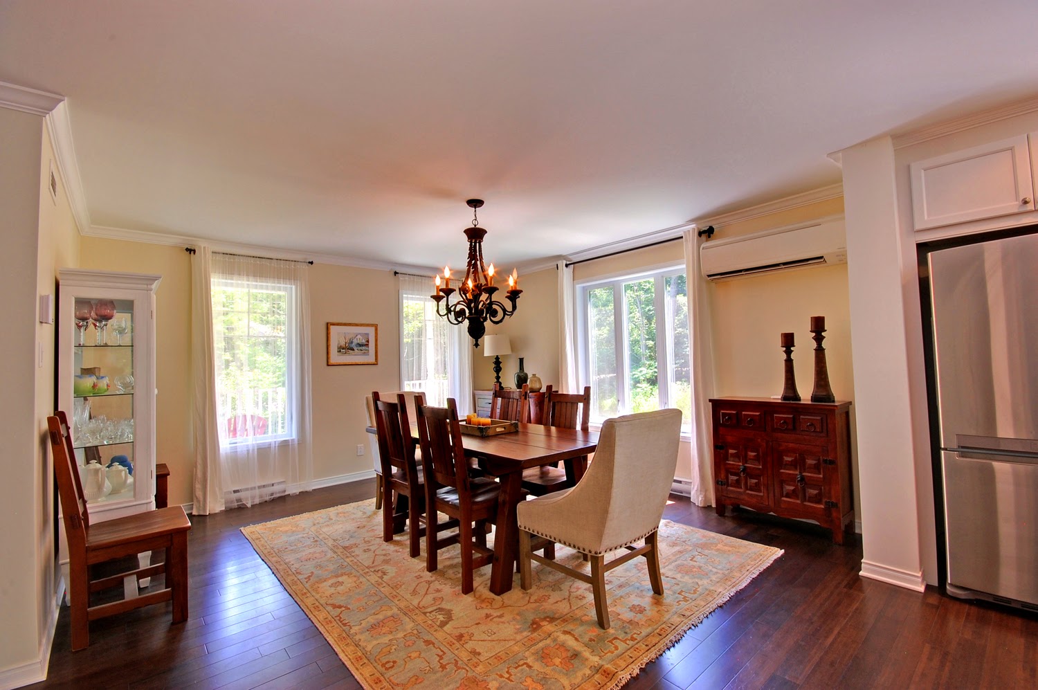 FLIP EXPERT PRESTIGIOUS HOUSE FOR SALE 353 SUGARBUSH HUDSON QUEBEC