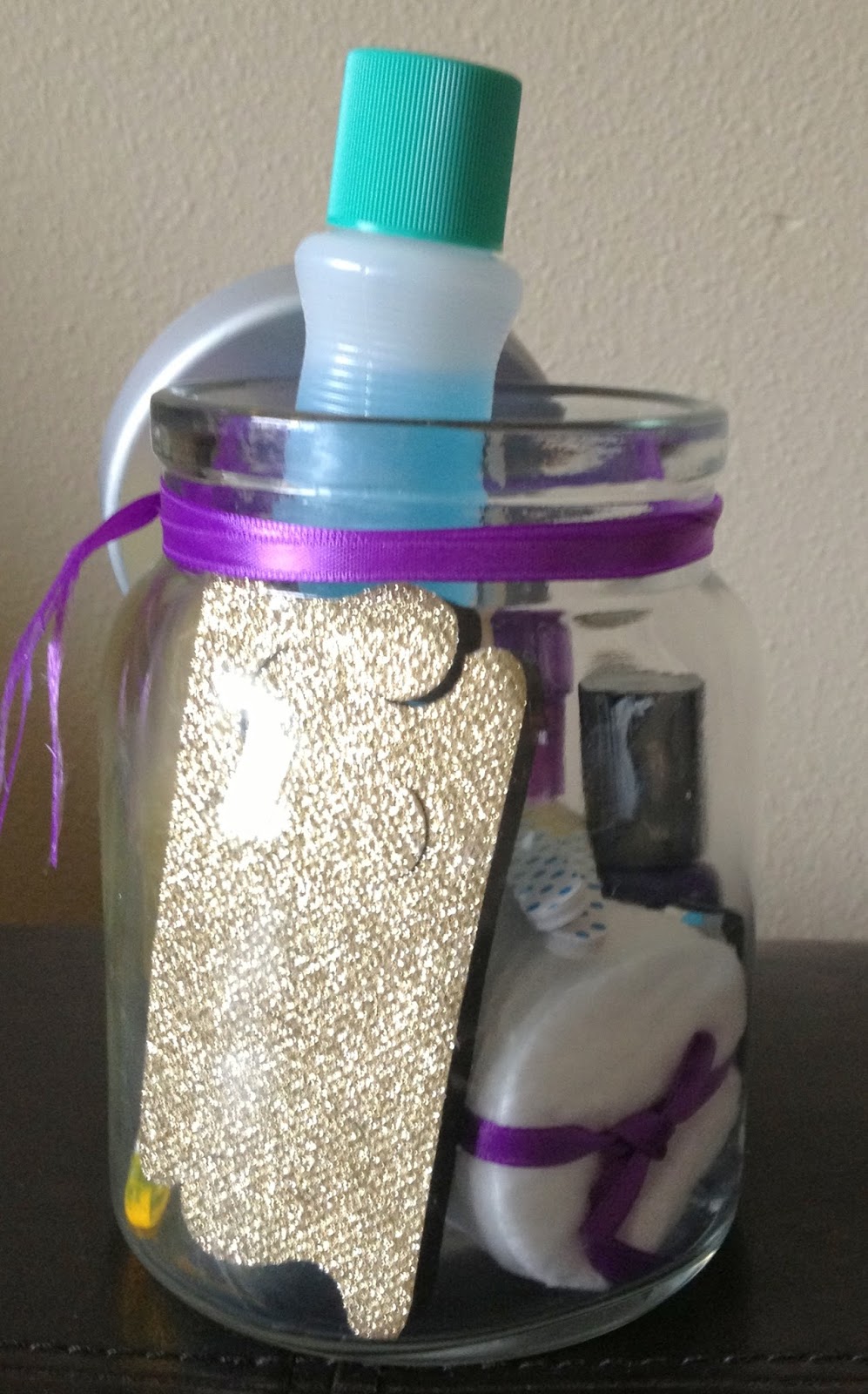 Champagne Thursdays: DIY Manicure Kits