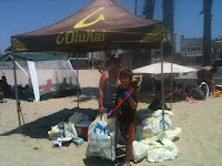OluKai Giveback Day: 6 beaches, 300+ pounds of trash removed 8