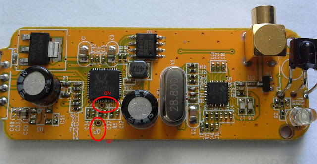 Punctele de conexiune directă a semnalului RF la RTL2832U