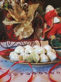 Pistachio nuts, Snowball Cookies, Christmas