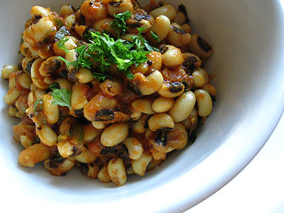 Black-Eyed Peas with Mustard, Cumin and Curry Leaves