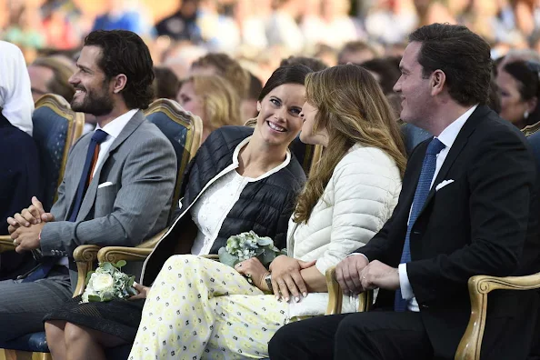  Crown Princess Victoria of Sweden, Prince Daniel of Sweden, Prince Carl Philip of Sweden and Princess Sofia of Sweden, Princess Madeleine of Sweden; Christopher O'Neill