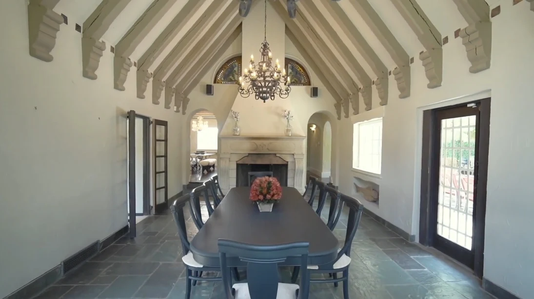 25 Interior Design Photos vs. 500 E Olmos Dr, San Antonio Luxury Home Tour
