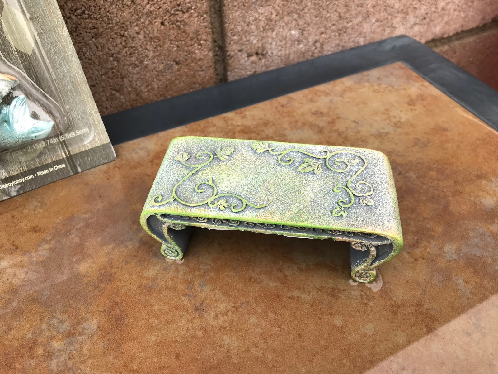 miniature park bench hobby lobby