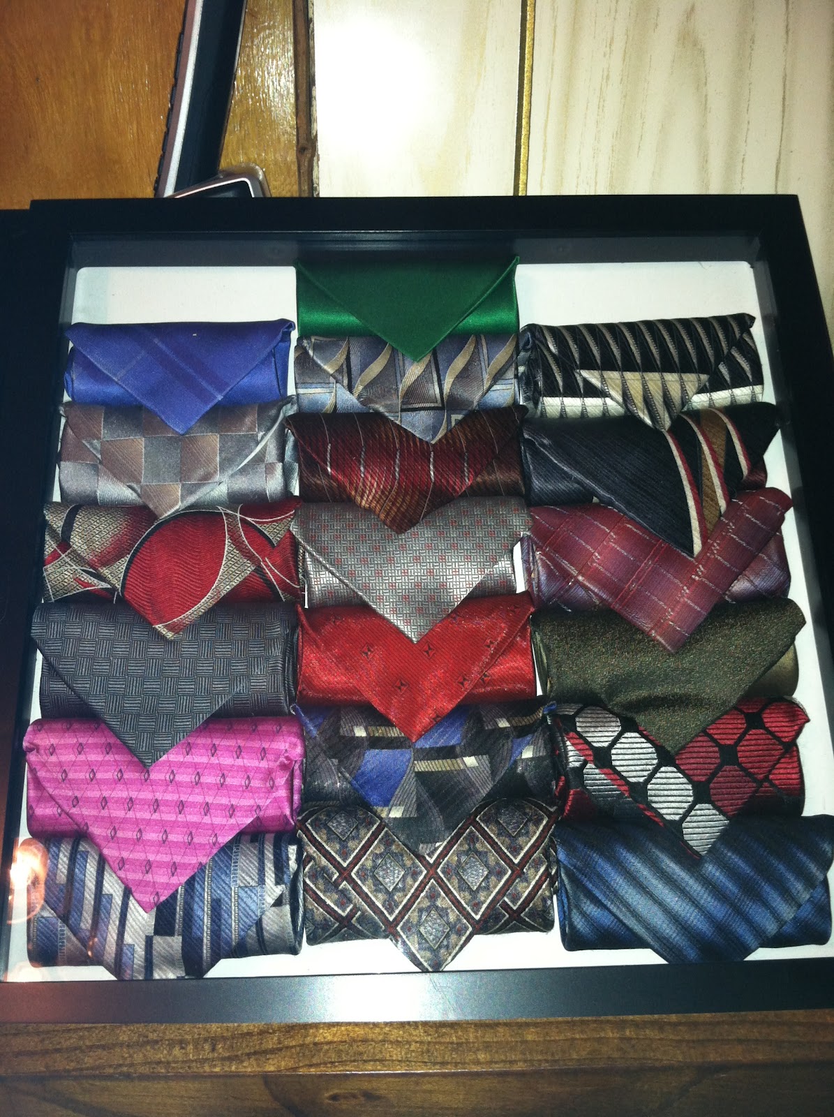 Pinnovations Tie Display