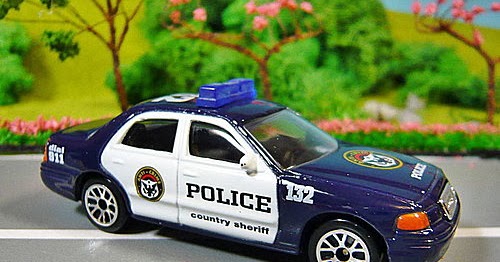 fastlane police car