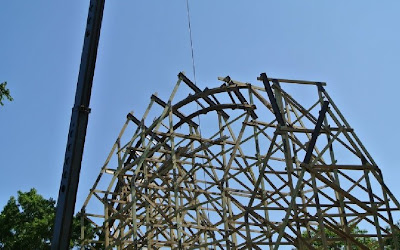 PARKS%2BTrip%2B%25C3%2589tat%2Bdes%2Blieux%2Bdu%2Bcoaster%2Ben%2Bbois%2Bde%2BSilver%2BDollar%2BCity%2B2.jpg