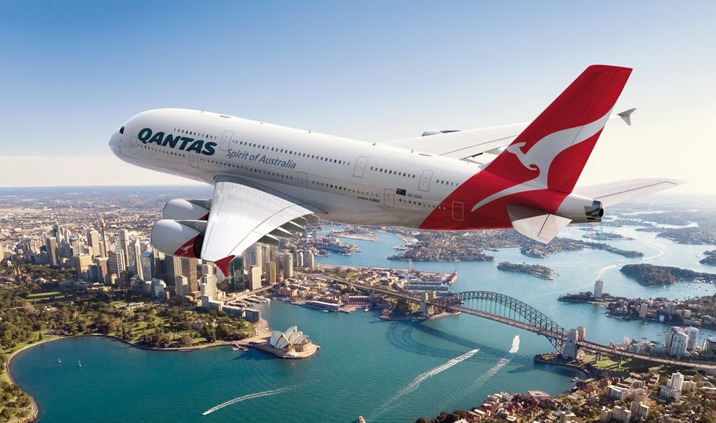 Volo Qantas Australia-Londra: Passeggero ubriaco semina il panico e provoca atterraggio d'emergenza.