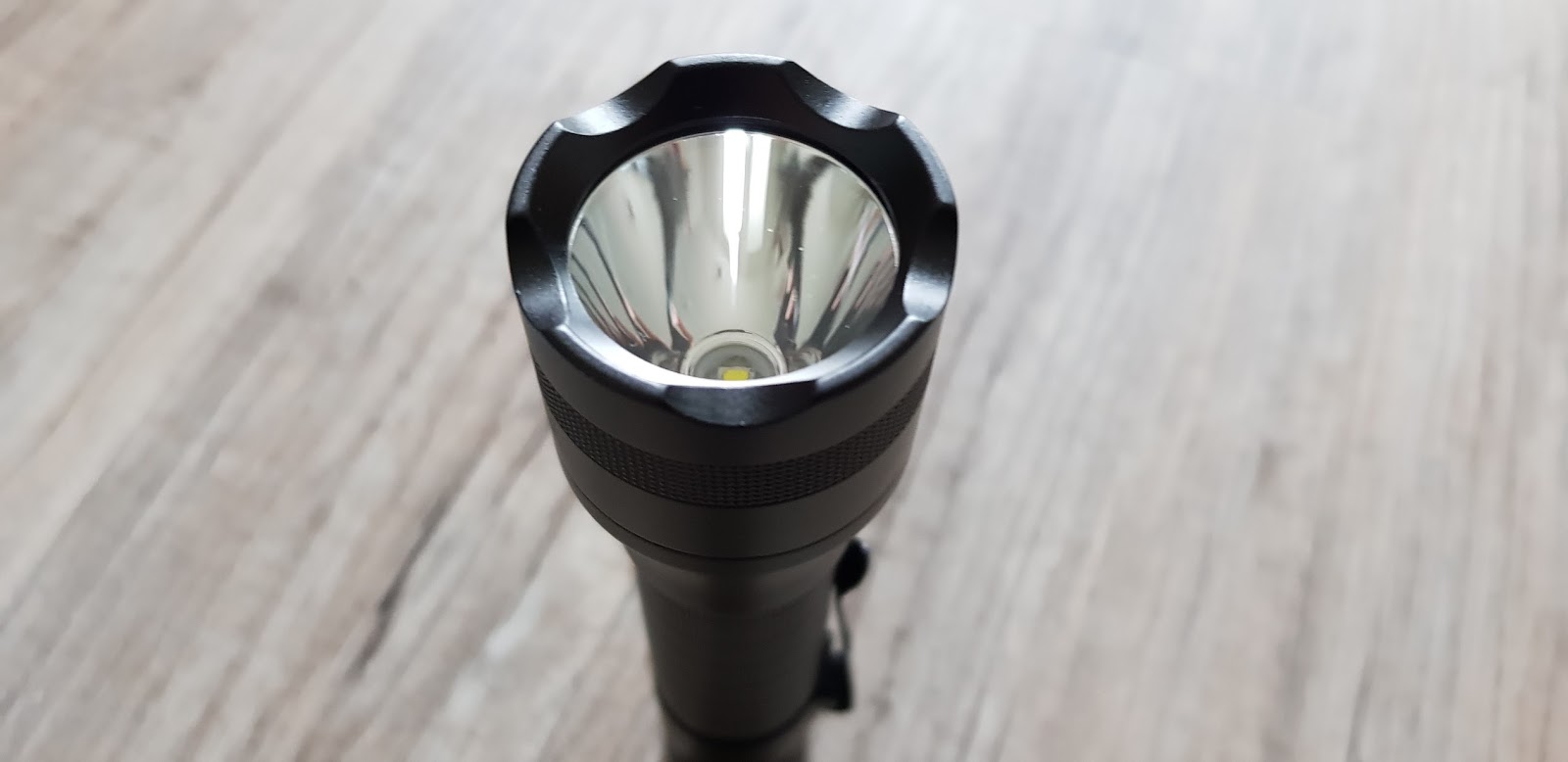 Anker Bolder LC40 Taschenlampe