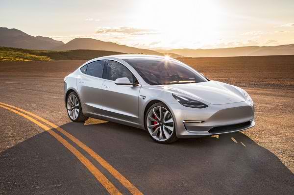 Mẫu ô tô điện mới với giá 35.000 USD - Tesla Model 3