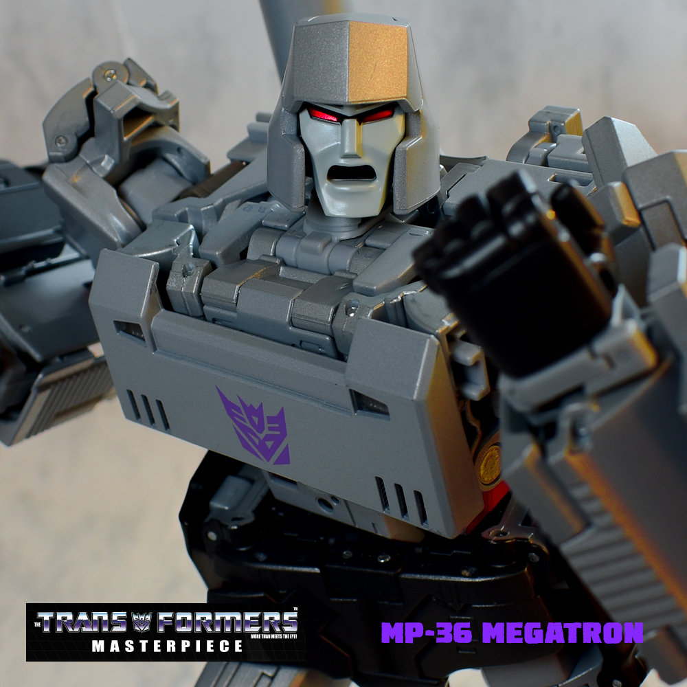 juguete transformers que se transforma solo
