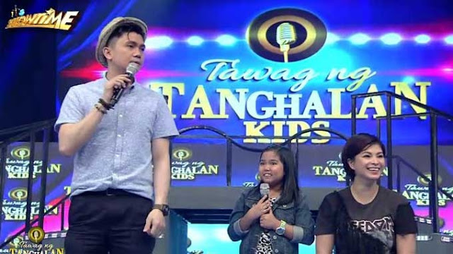 Vhong Navarro Sings Eat Bulaga's Theme Song on It's Showtime Live! See how the Other Hosts Reacted! Vhong Navarro Sings Eat Bulaga's Theme Song on It's Showtime Live! See how the Other Hosts Reacted!