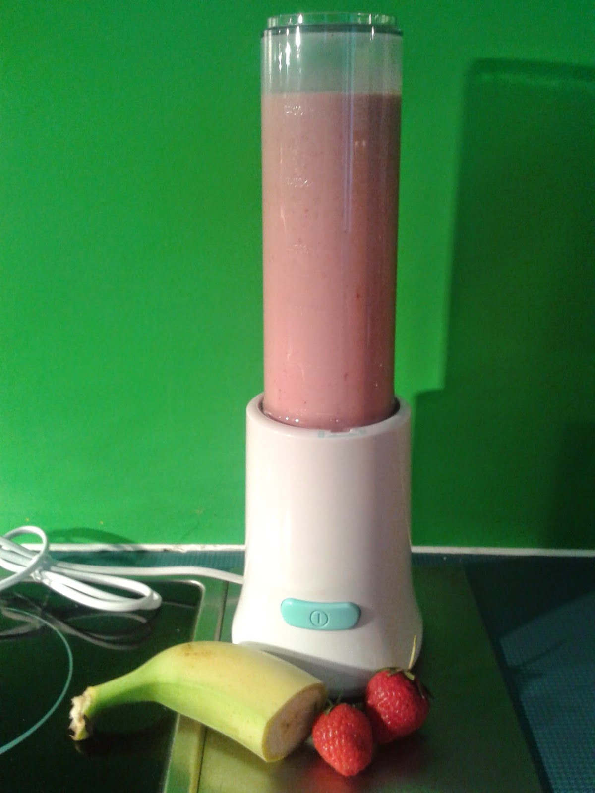 Isa probiert...: Erdbeer-Bananen-Milchshake
