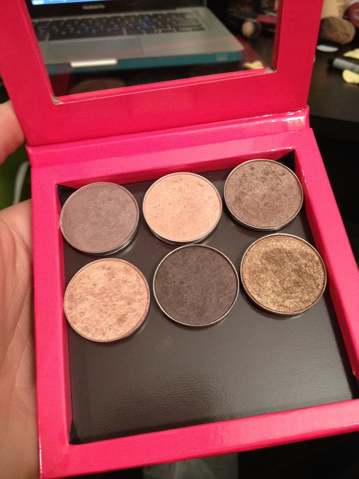 Let's Play Makeup Z Palette How to Depot on Your Eyeshadows