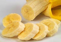 5 Cara Alami Mendapatkan Kulit Putih Dan Berkilau Tanpa Biaya Mahal - pisang