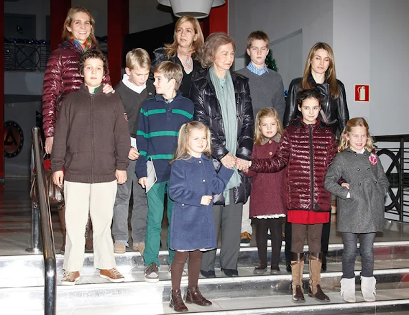 Queen Sofia,Princess Letizia and her daughters watched the musical "Sound of Music" with İnfanta Elena,İnfanta Cristina and their  children 
