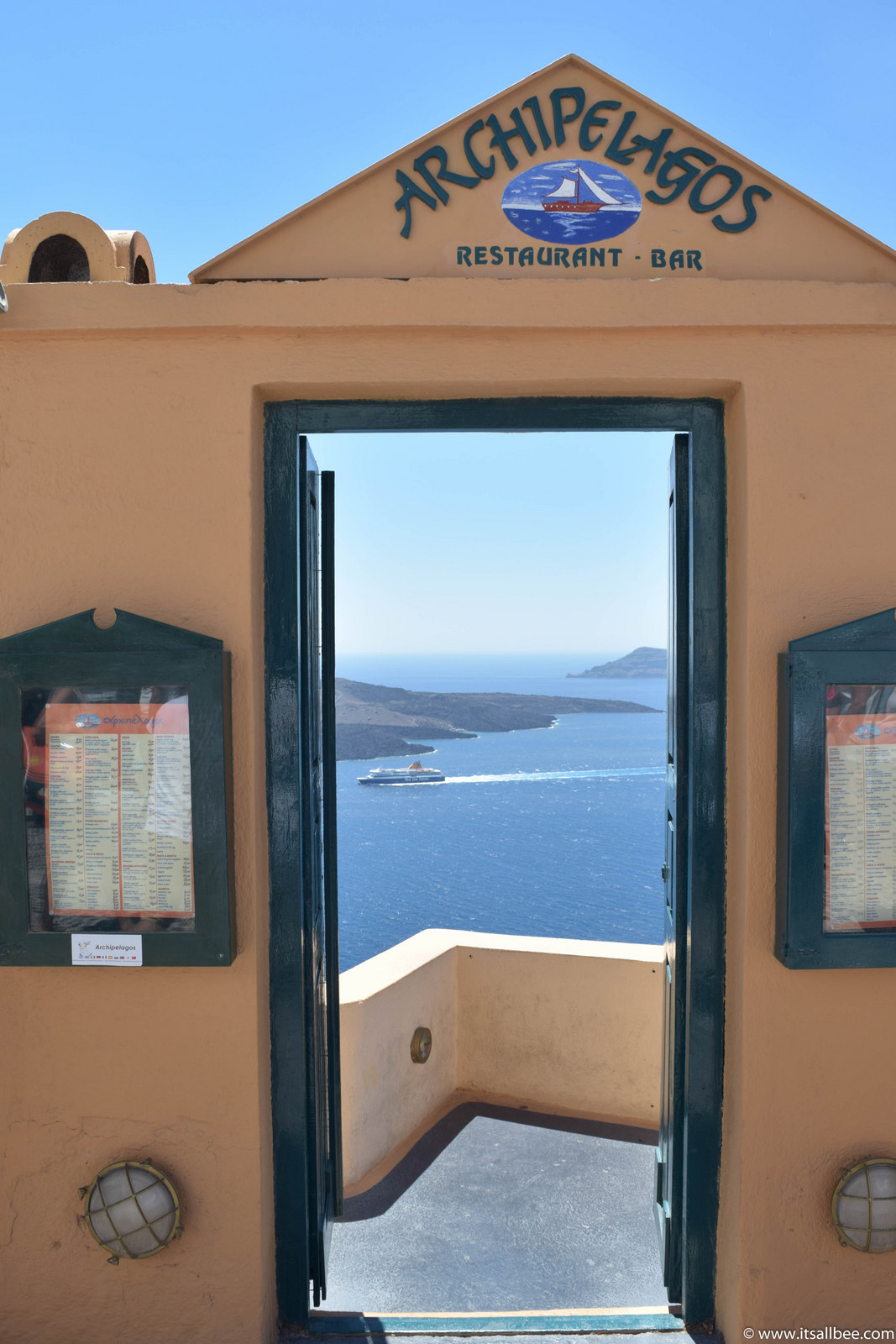 A Travel Guide To Santorini | Place, Food & Best Hotels