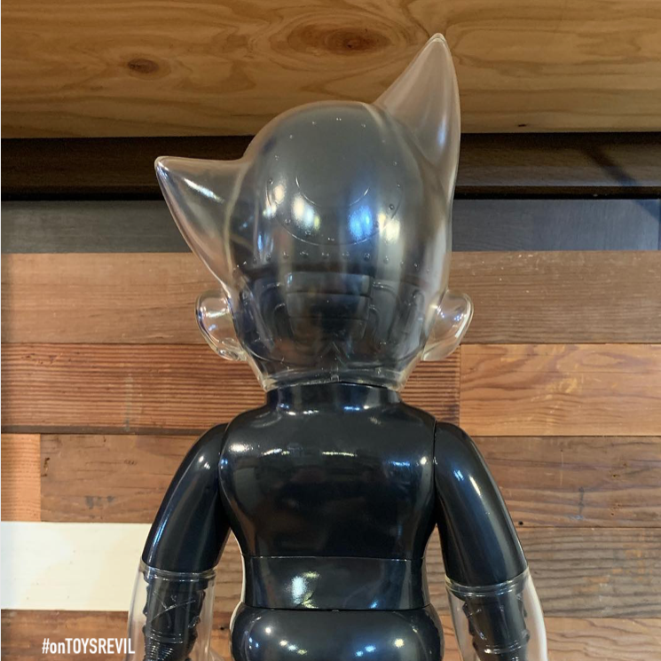 "BIG SCALE ASTRO BOY #0” from SECRETBASE Available via Lottery Sale