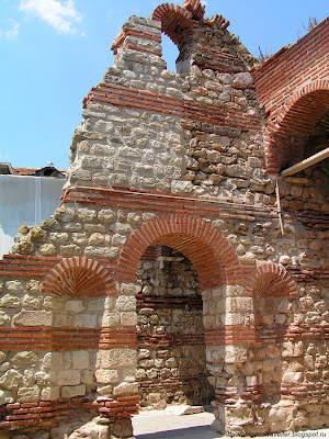 Развалины церкви Св. Иоанна Алитургетоса в Несебре, Болгария